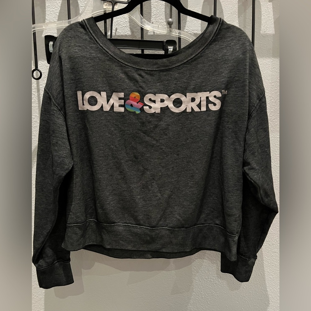 Size XL and ladies oversized crop sweatshirt
